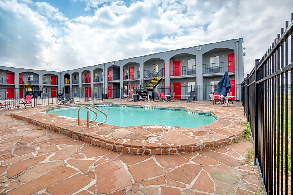 OYO Hotel San Antonio Lackland Air Force Base West
