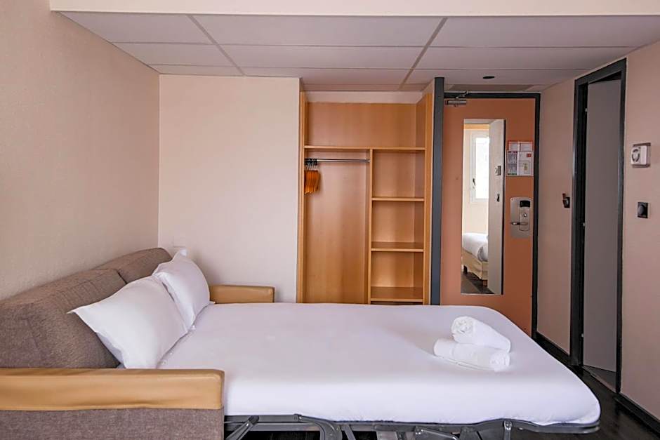 easyHotel Nice Palais des Congrès  Old Town