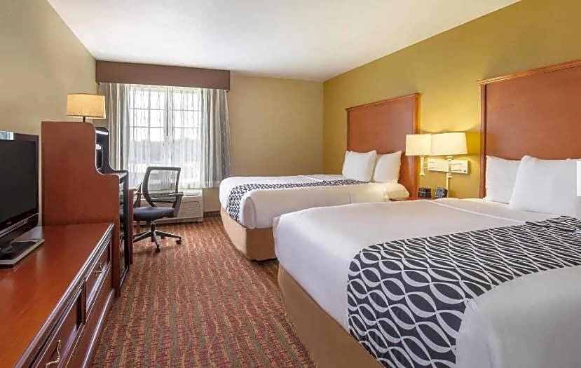 La Quinta Inn & Suites by Wyndham Bentonville