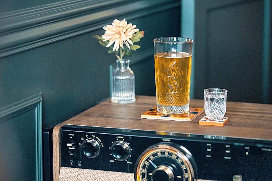 El Caminante Bar & Bungalows