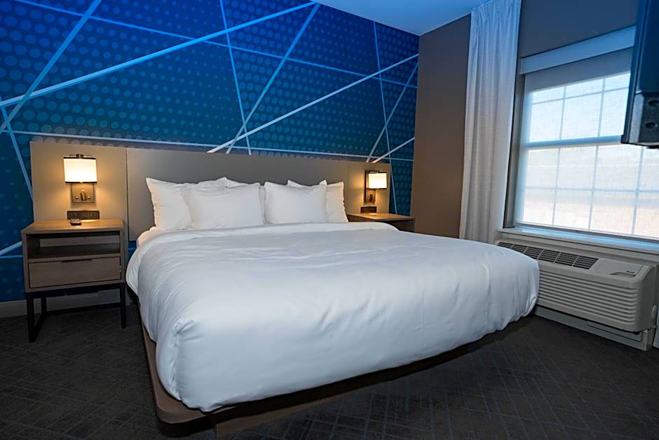 Comfort Inn & Suites River City Decatur