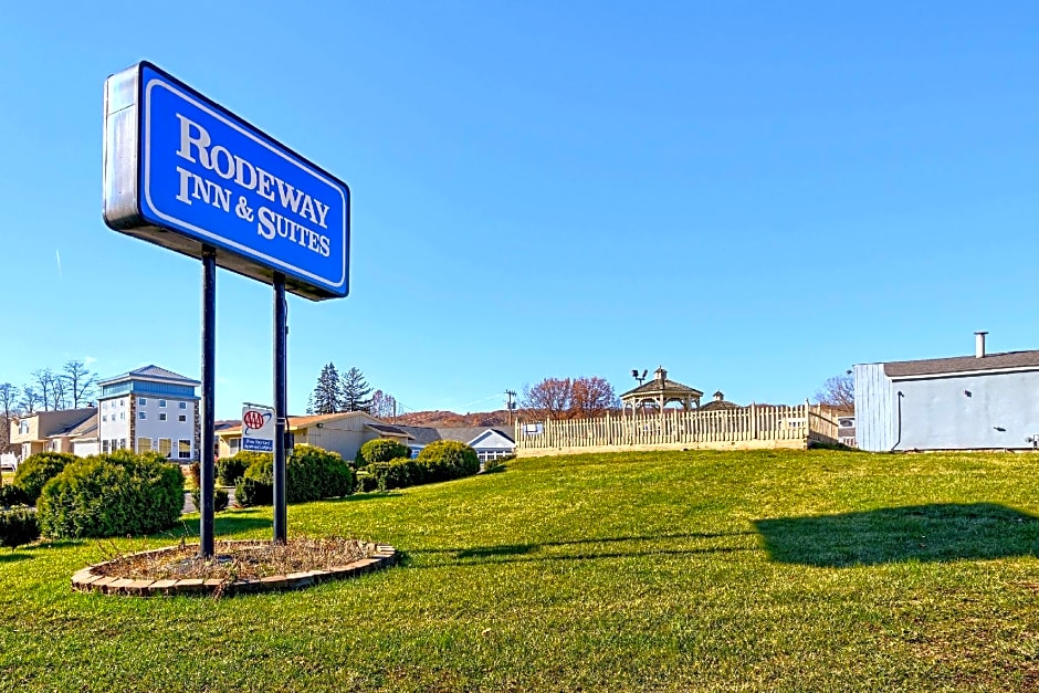 Rodeway Inn & Suites