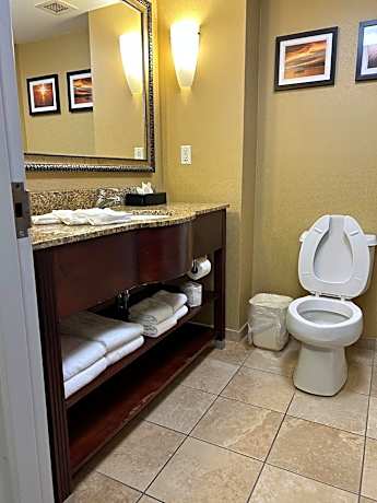 Suite with Two Queen Beds - Accessible/Non-Smoking