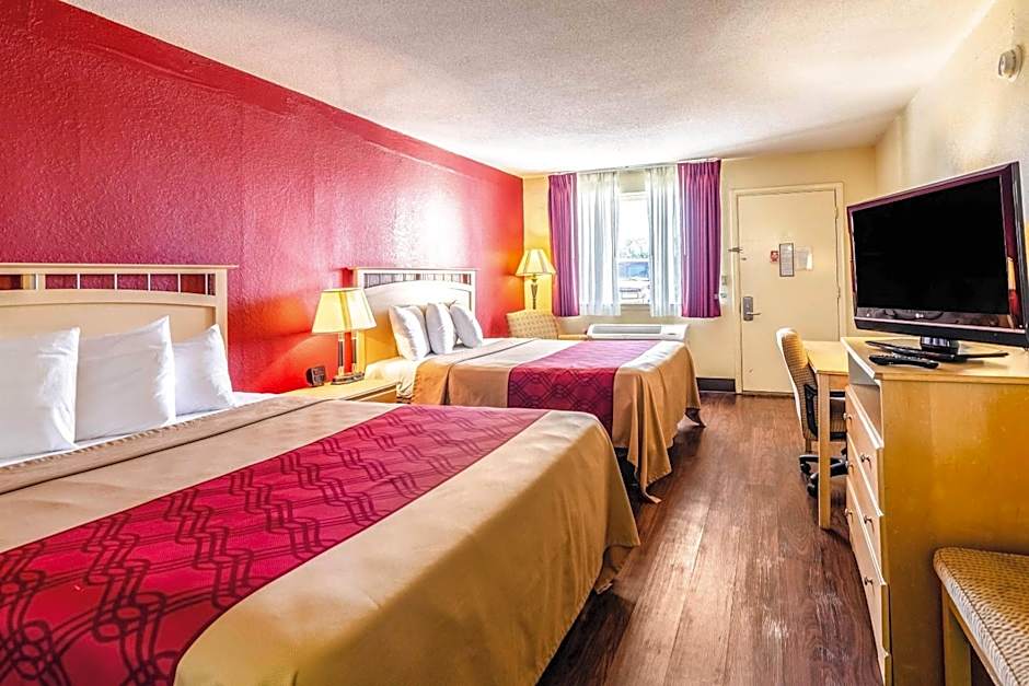 Econo Lodge Christiansburg-Blacksburg I-81