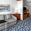 Fairfield Inn & Suites by Marriott Calhoun