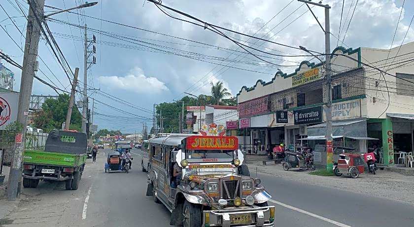 ROBIE'S TRANSIENTS ROOMS