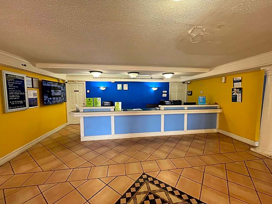 Studio 6 Huntsville, AL University Drive