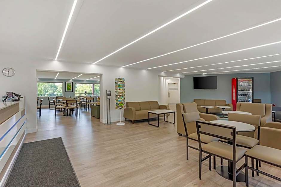 Quality Inn Smoketown - Lancaster Area