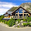 Aoraki Mount Cook Alpine Lodge