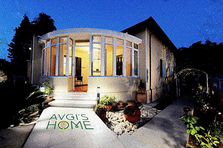Avgi's Home