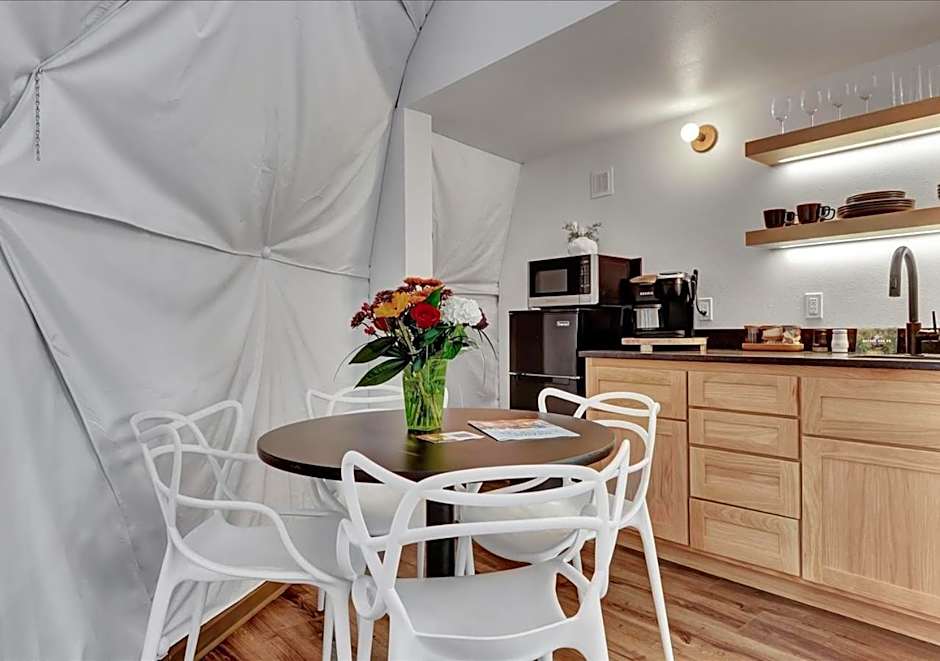 Starlight Haven Hot Springs