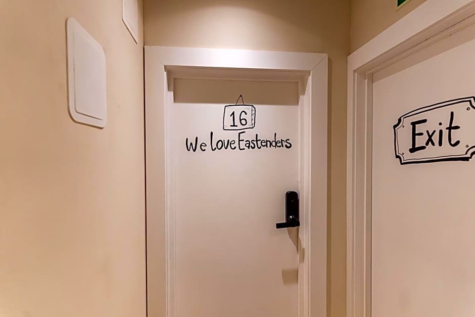 Hostelle - women only hostel London