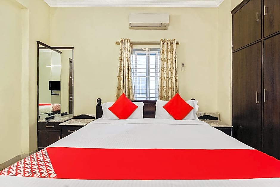 Flagship Sri Nirvana Inn Near Shilparamam