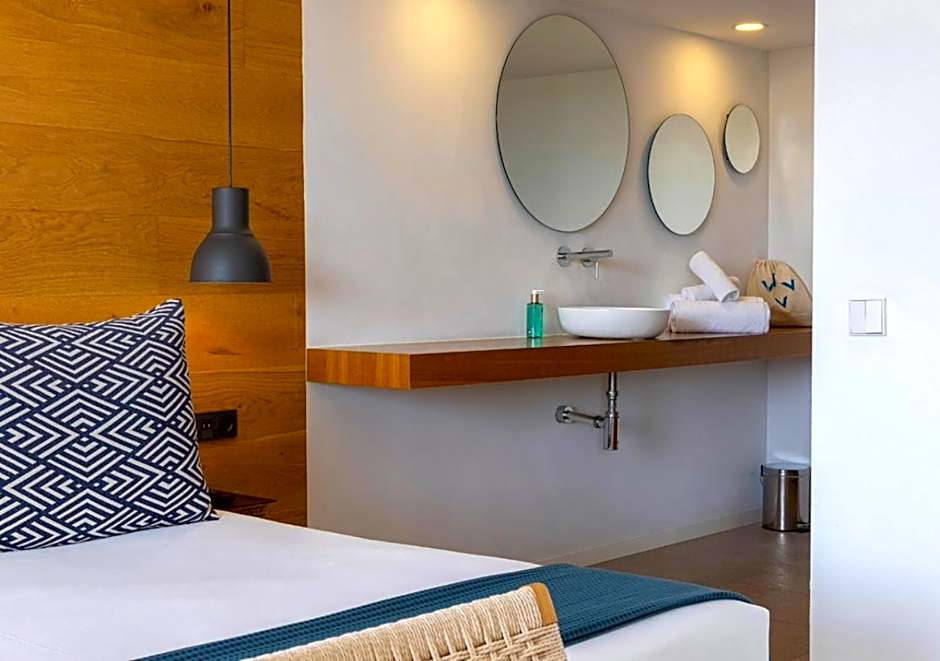 Las Gaviotas Suites Hotel & Spa