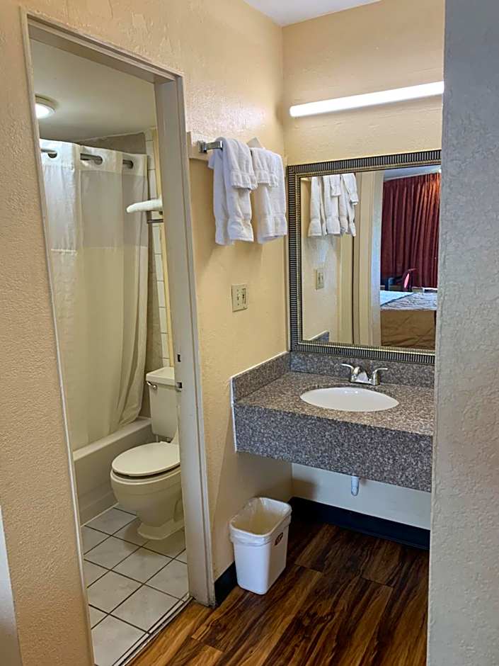 Country Hearth Inn & Suites - Cartersville