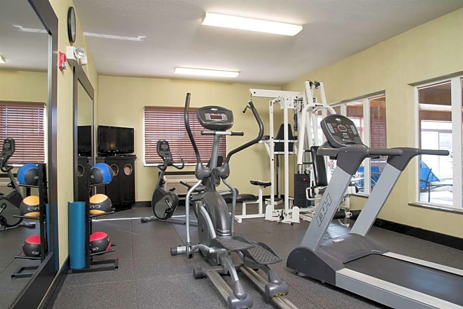 Holiday Inn Express & Suites Danville, an IHG Hotel