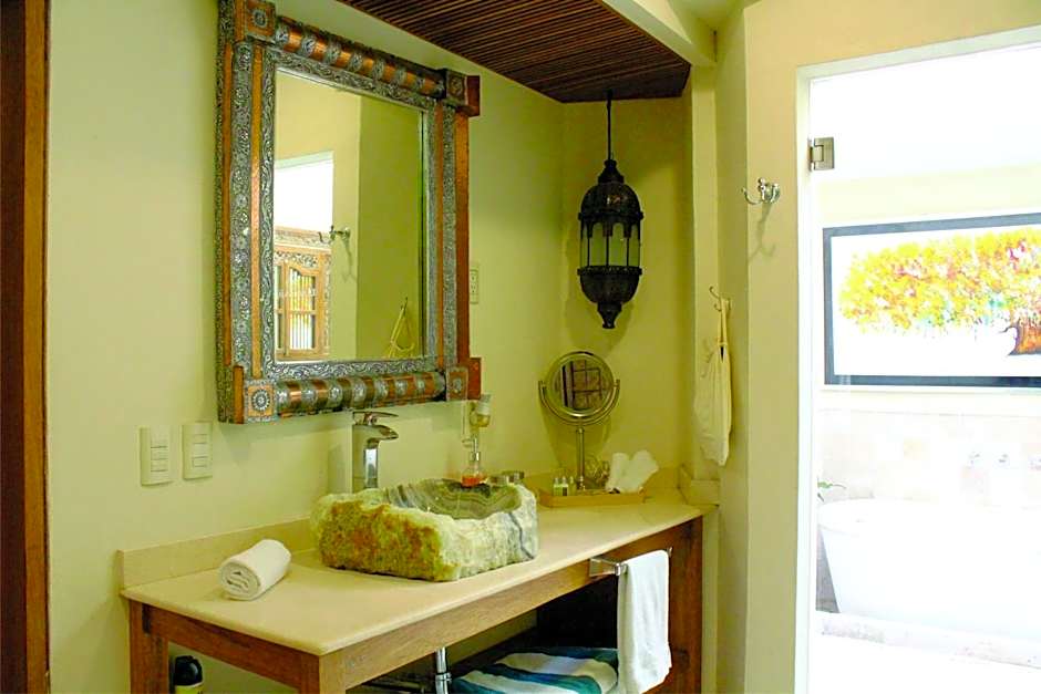 Hotel Lindo Ajijic Bed & Breakfast