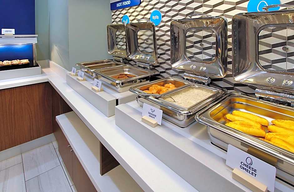 Holiday Inn Express & Suites Chicago - Matteson By IHG