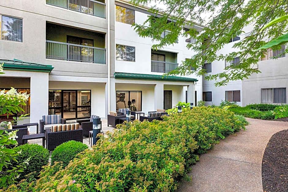 Courtyard by Marriott St. Louis Airport/Earth City