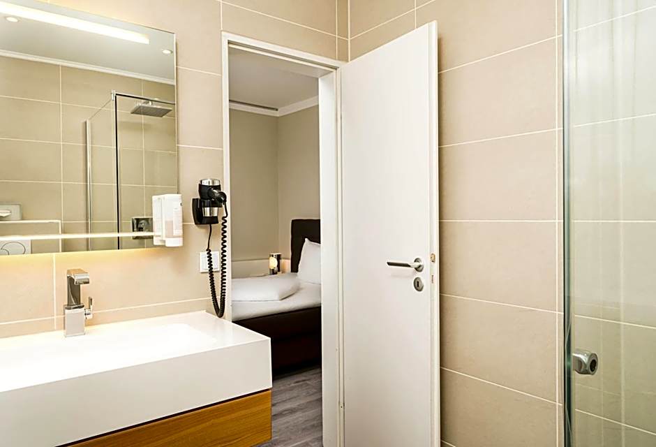 elaya hotel hannover city, Trademark by Wyndham
