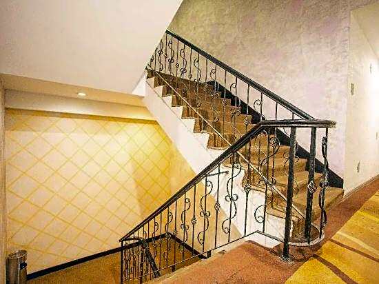 Danfeng Hotel