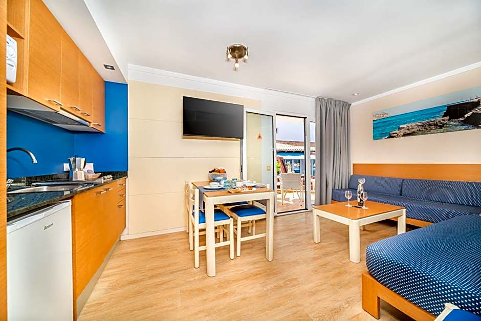 Aparthotel Flora