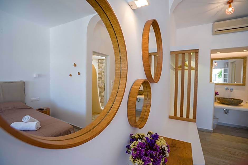 Agia Anna Beachfront Boutique