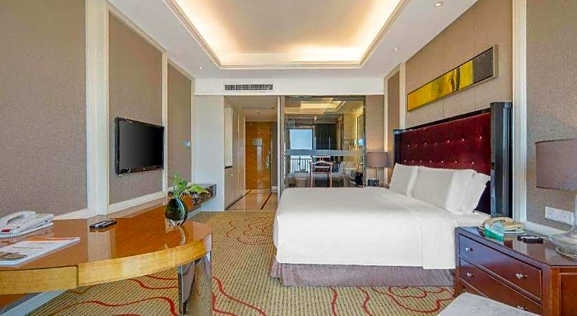 Haiyang Shenglong Jianguo Hotel