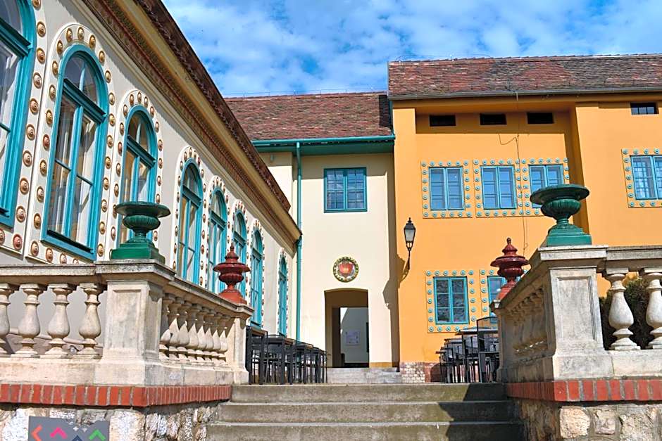 Zsolnay Negyed Vendégháza