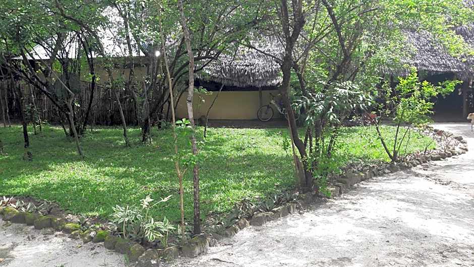 Gecko Nature Lodge Home of Swahili Divers the BEST dive center and Famous Gecko Restaurant