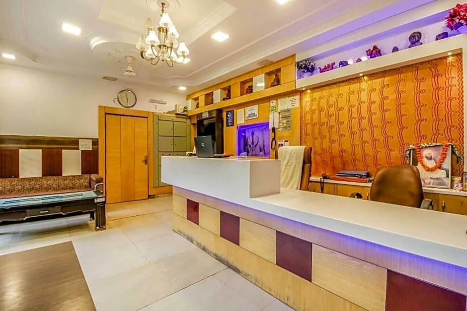 Hotel Glow Inn Paharganj-3 Mins Walk From New Delhi Railway Station