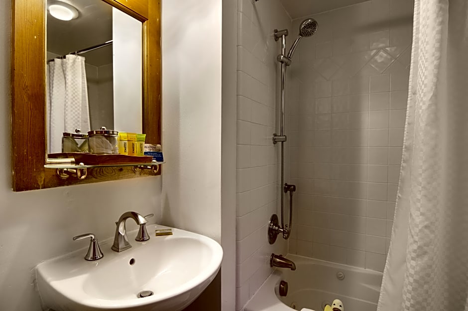 Babbling Brook Inn