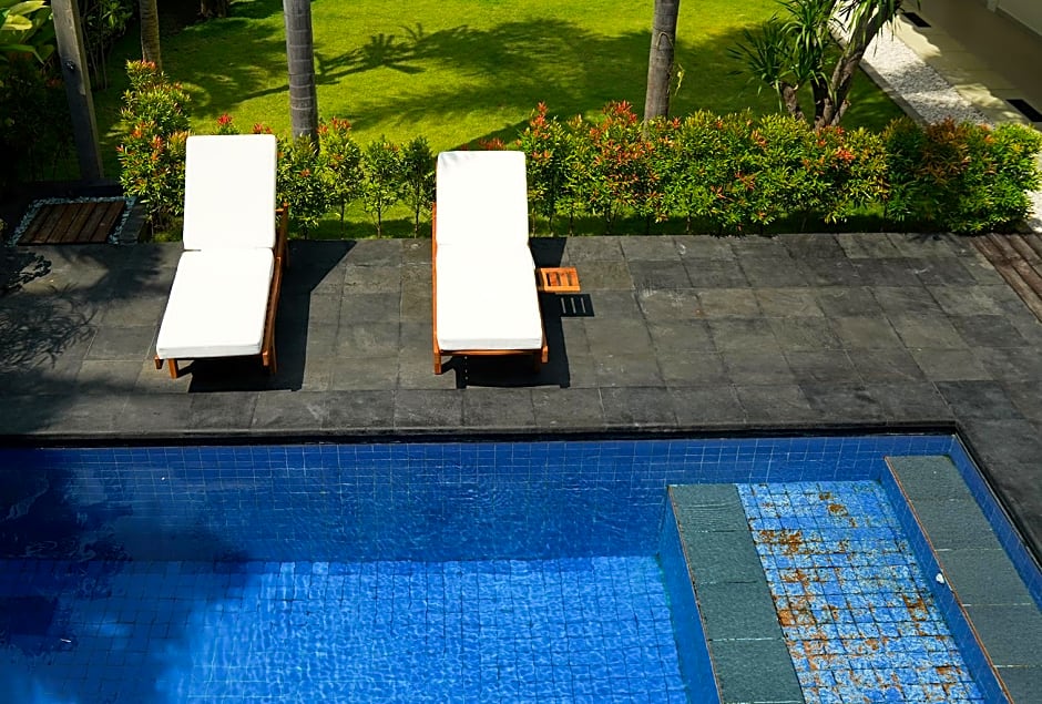 Roots Hotel Senggigi