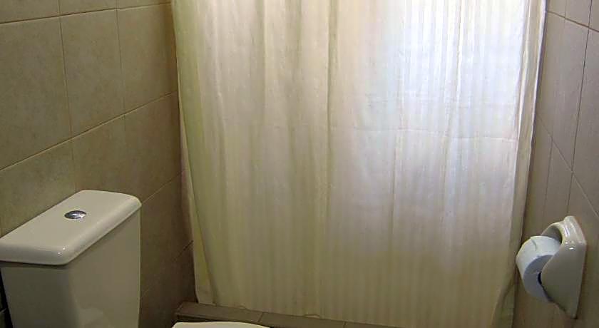 Nichols Airport Hotel