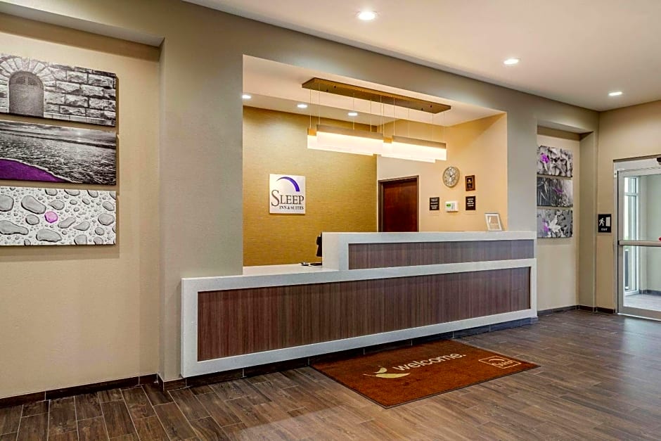 Sleep Inn & Suites