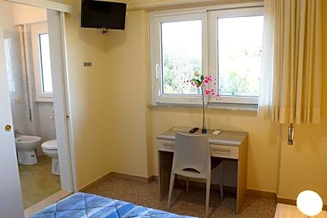 Single Room with Private Bathroom