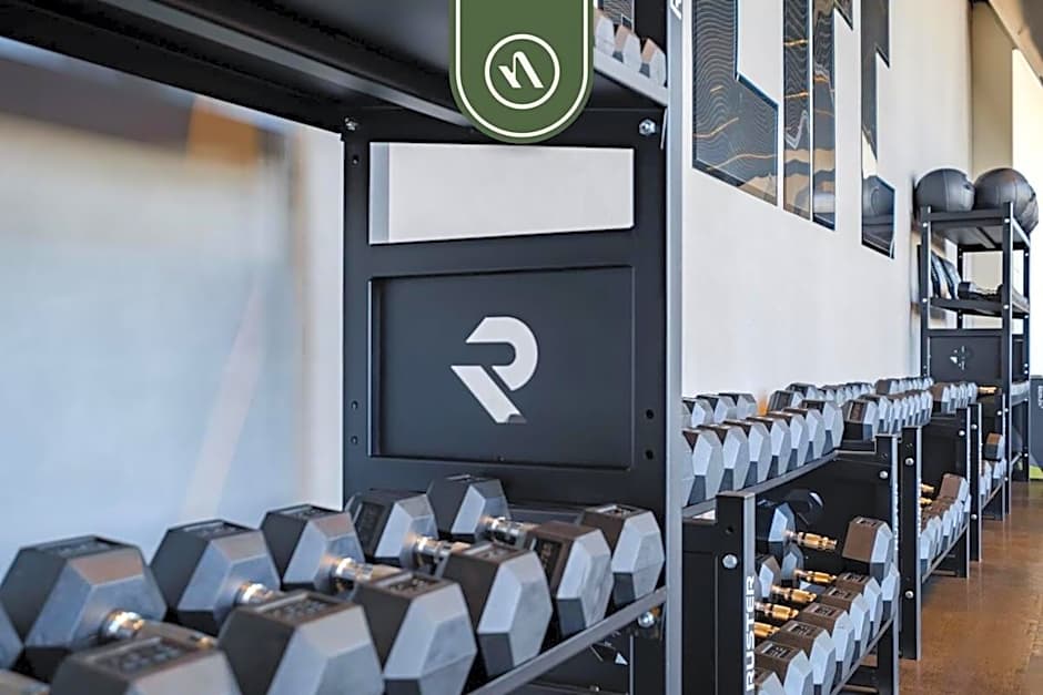 Luxury 2 BR Condo in Reforma - Skyline View - Pool