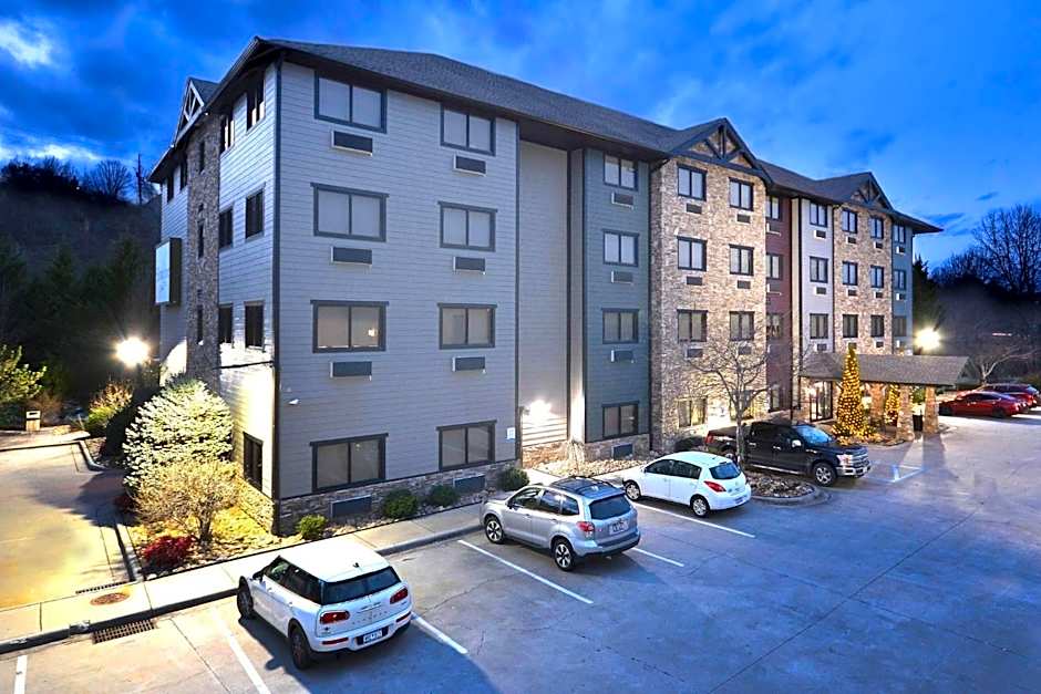 Brookstone Lodge near Biltmore Village, an Ascend Collection Hotel