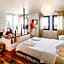 4reasons hotel + bistro | 12+