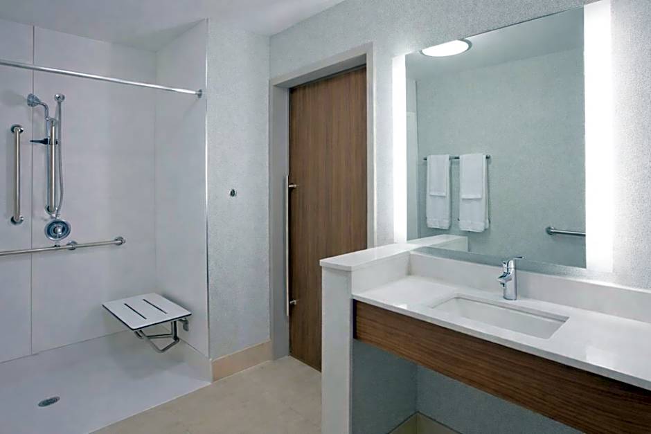 Holiday Inn Express-Des Moines Downtown By IHG