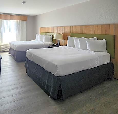 Queen Room with Two Queen Beds - Non-Smoking