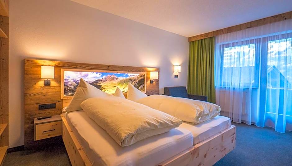 Hotel & Apart Central