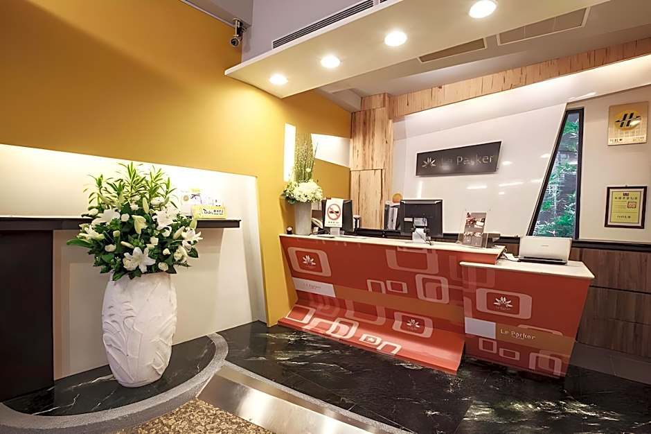 CHECK inn Express Taichung Fengchia