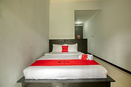 RedDoorz near Exit Toll Nusa Dua