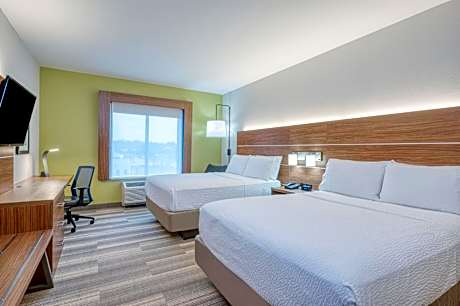 Standard Room with Two Queen Beds