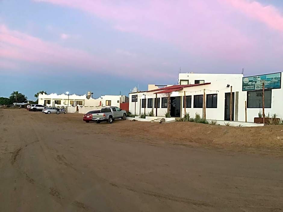 Hotel- Whale Tours and Sport fishing Vista Mag-Bay