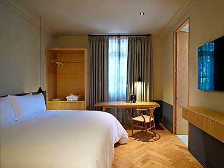 Superior Queen Room