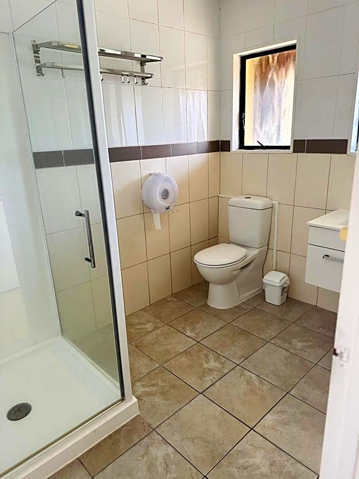 Apex On Fenton Motel