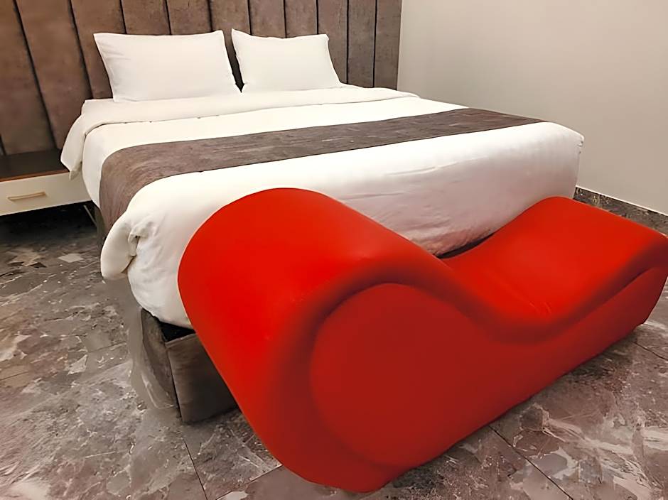 Golden Gewan Hotel