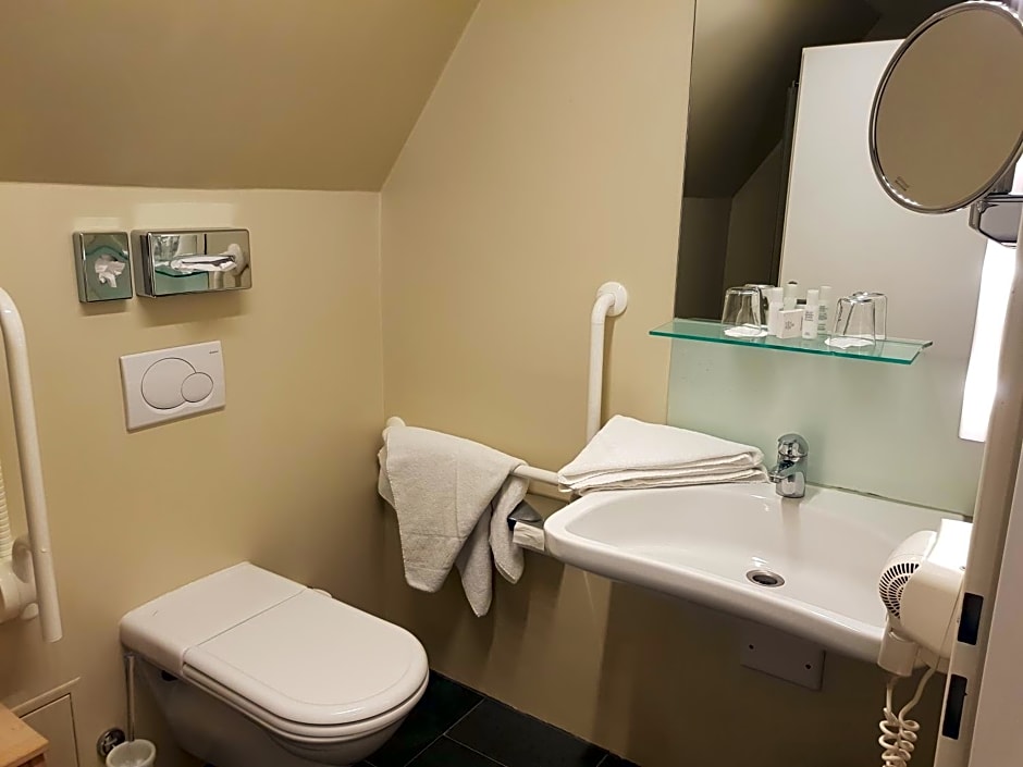 Hotel Schloss Weikersdorf